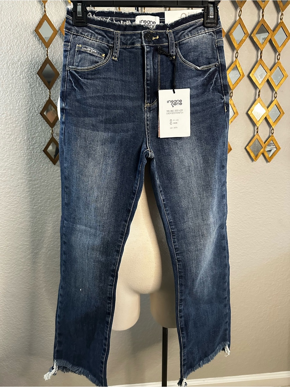 NWT Insane Gene Mid Rise Step Hem Crop Bootcut Jeans Size 3/25
